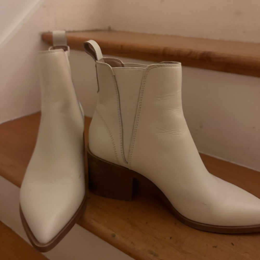 Steve Madden boots